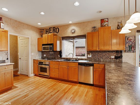3rd image of 8594 Hotchkiss Dr