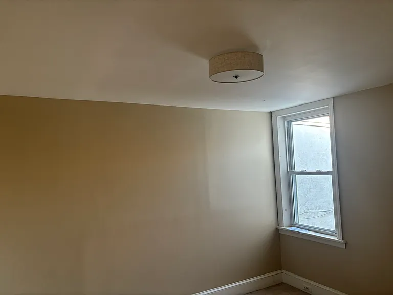 315 N Orange St — Photo 22