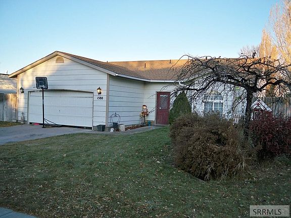2nd image of 1580 Ethels Ln