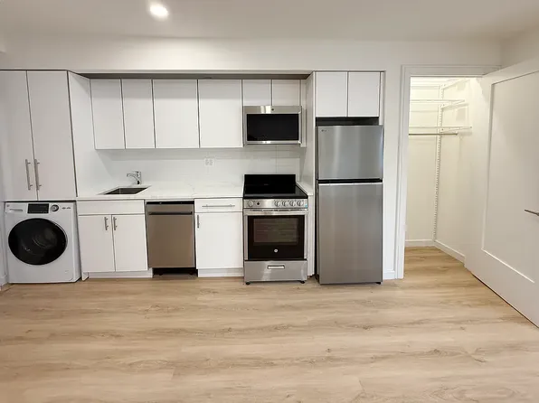 39-44 47th Ave, Sunnyside, NY