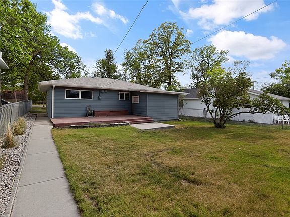 3rd image of 1209 7th Ave S