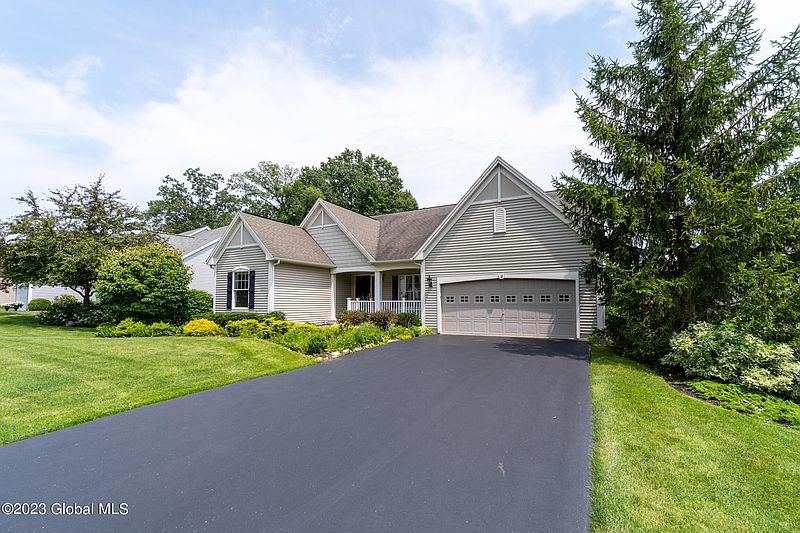 4th image of 18 Summerfield Circle
