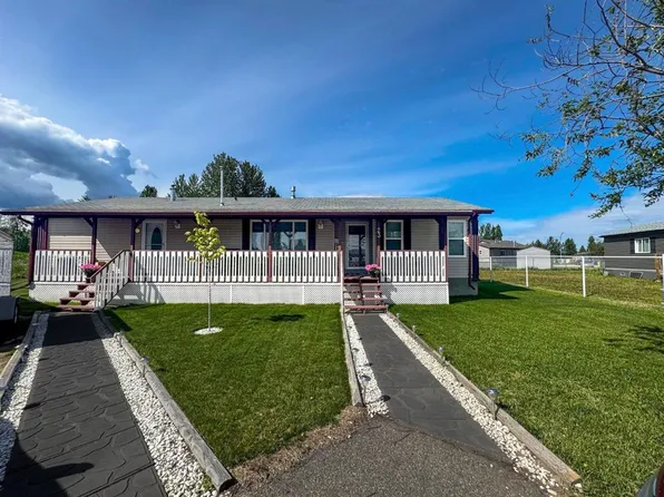 23 Keystone Pl, Whitecourt, AB T7S 0B2
