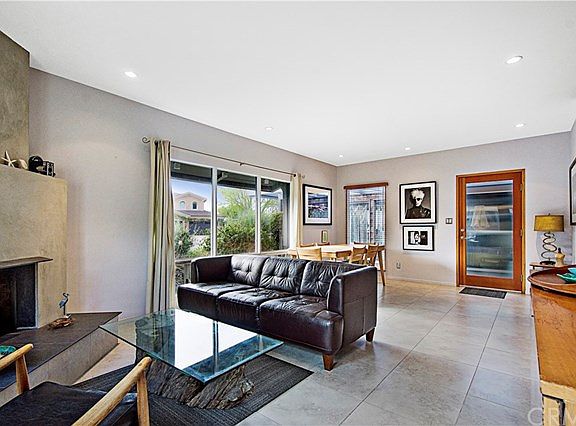 4th image of 2628 Westminster Pl