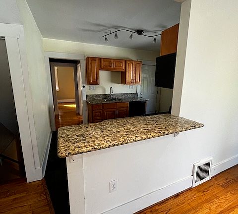 Living room/kitchen