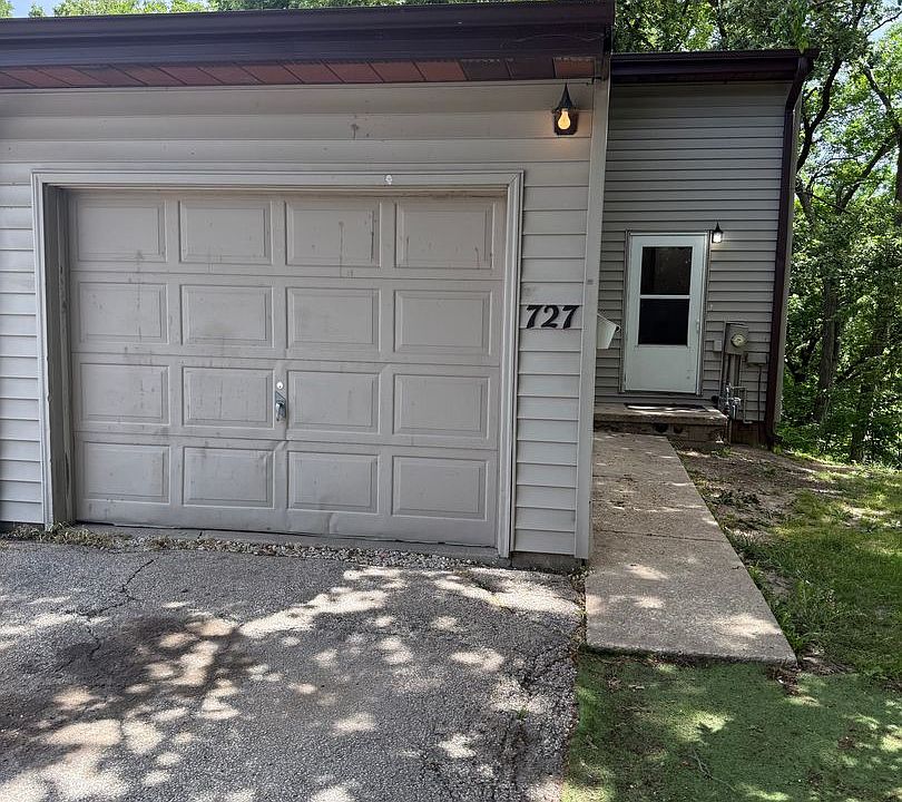 1st image of 727 Westridge Rd