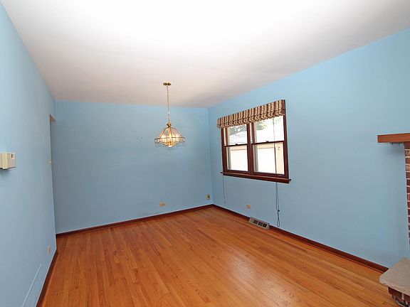 5th image of 681 W Stearns Rd