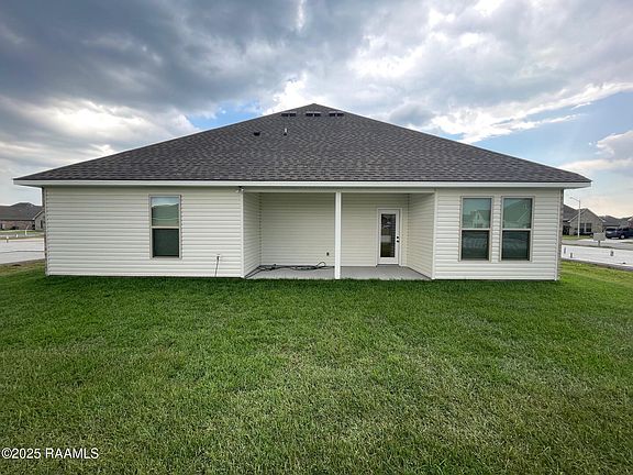 2nd image of 204 Hidden Meadows Dr