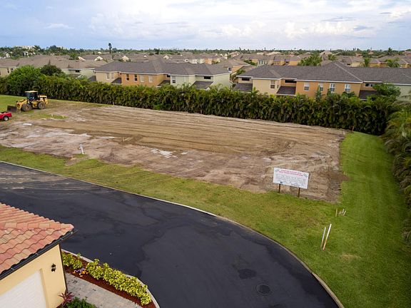5th image of 735 Lanai Cir APT 104
