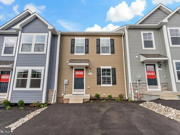 155 Holstein Dr, Hanover, PA 17331