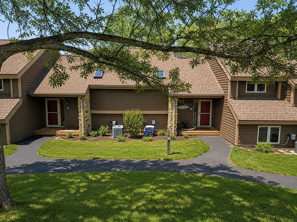1st image of 107 E Point Dr