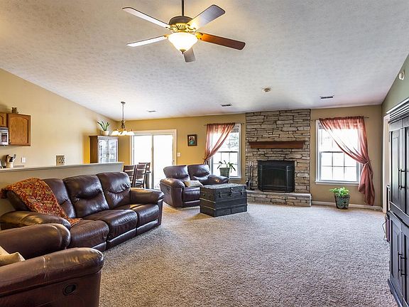4th image of 2777 Whiteberry Dr