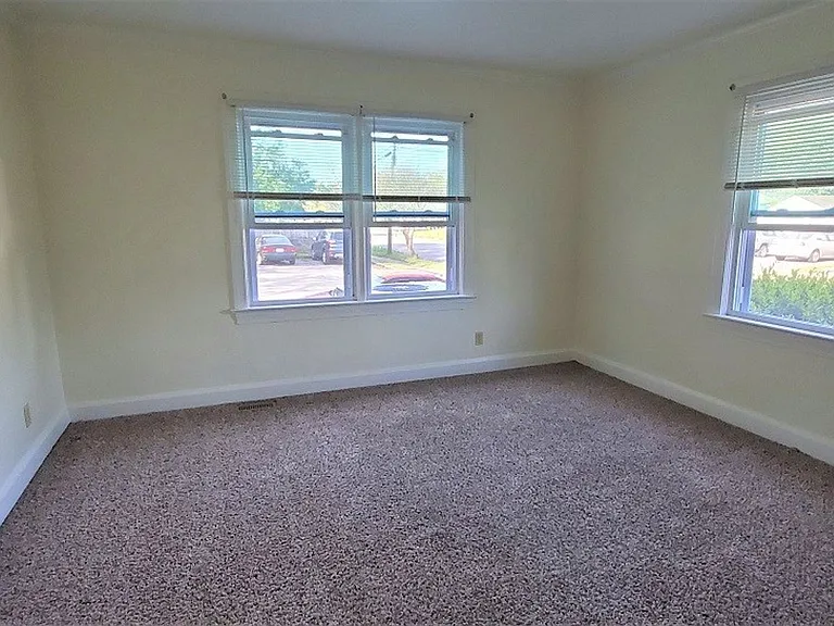 Inlet Pointe Apartments — Photo 10