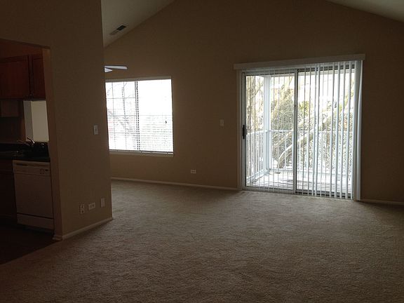 3rd image of 32 Cobbler Ln