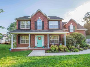 8209 Woodpath Ln, Powell, TN 37849
