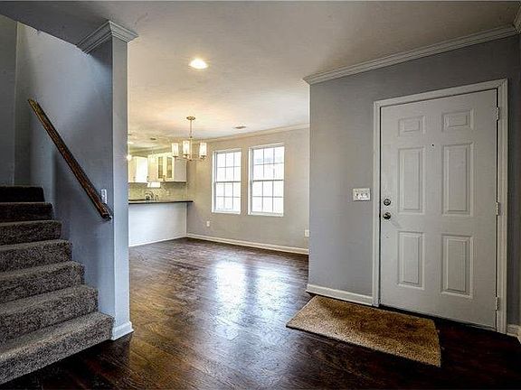 4th image of 993 Washington St SW