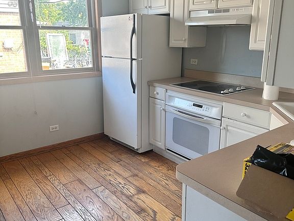 2nd image of 10111 W Palmer Ave