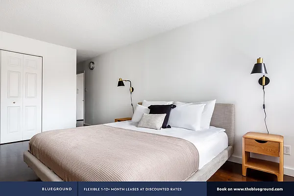 Rented by The Blueground | media 9