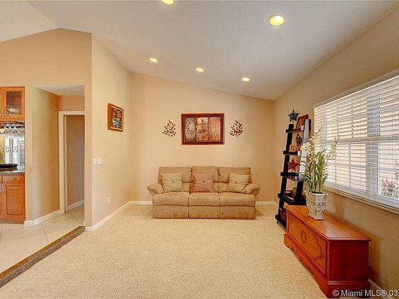 4th image of 10813 NW 9th Mnr