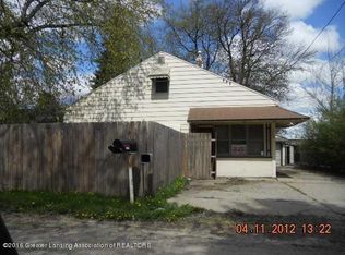 1112 Eaton Ct, Lansing, MI 48910