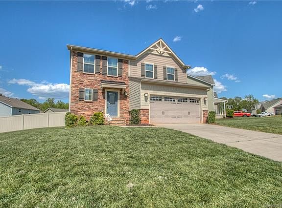 2nd image of 3696 English Garden Dr