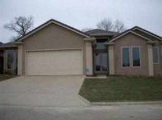 8 Augusta Ct, Rogers, AR 72758