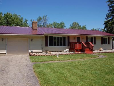 3283 Shannon Rd, Burton, MI, 48529