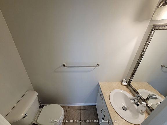 4th image of 1247 Huron St #125