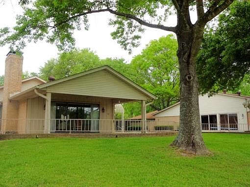 1st image of 109 Henry Dr