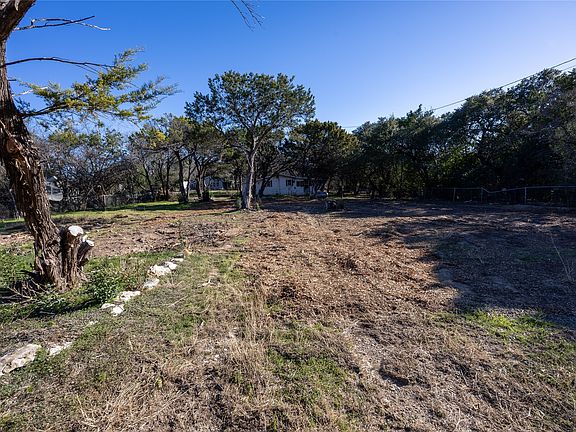 4th image of 566 County Road 1743