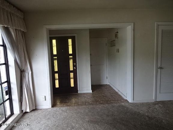 2nd image of 4133 Arcot Cir