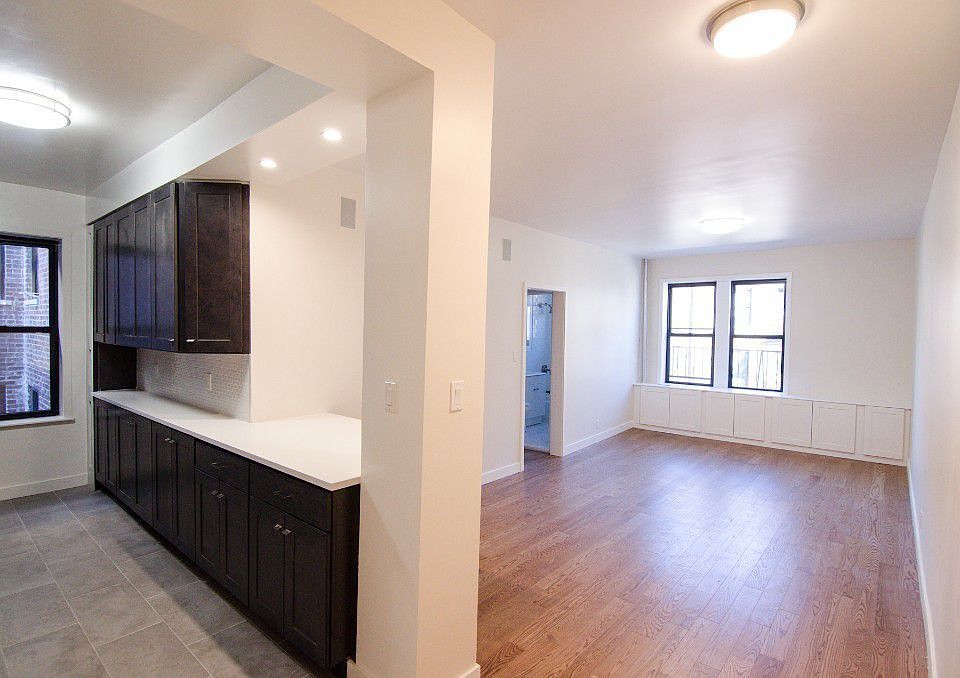 1st image of 4338 39th Pl APT 31