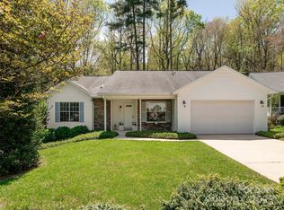 2921 Middleton Pl, Hendersonville, NC 28791