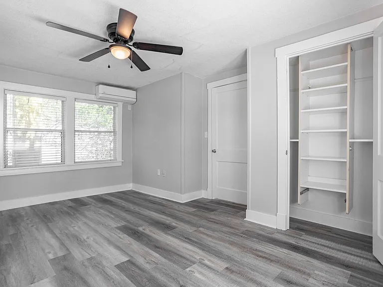 2401 Dartmouth Ave N #B — Photo 19