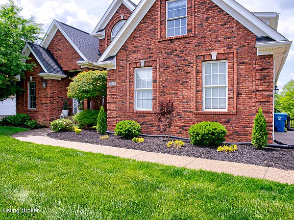 2nd image of 9019 Geneva Cir