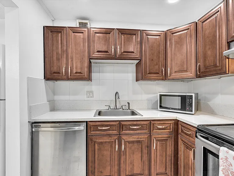 620 NW 13th St #160 — Photo 13