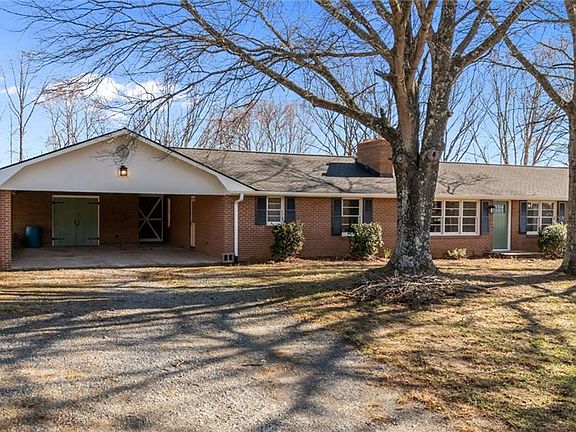 3rd image of 1250 Badgett Rd