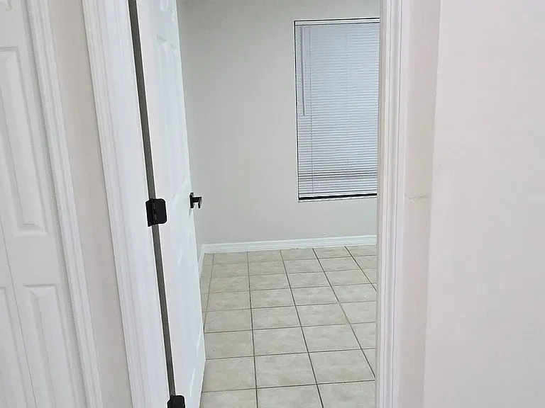 2435 Paul Ave S — Photo 7