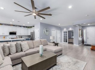 2125 W Hedgehog Pl, Phoenix, AZ 85085