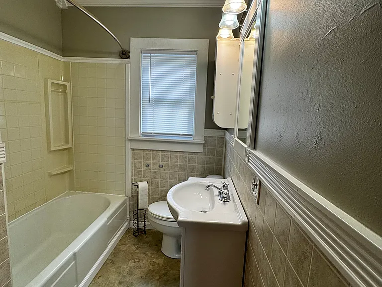 1720 E Watch Ave — Photo 8
