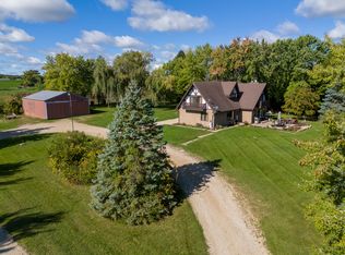 10405 Alden Rd, Harvard, IL 60033