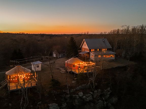 2nd image of 319 Lookout Dr