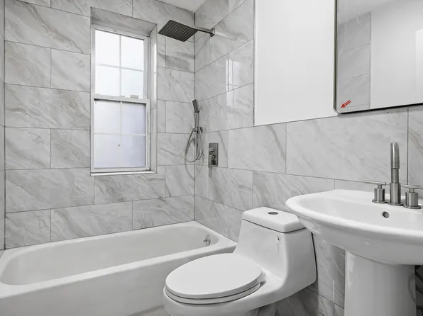 539 Quincy Street image 5 of 15