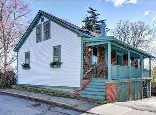 16 Walnut St, Newport, RI 02840