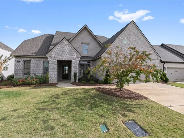 162 Vineyard Ct, Auburn, AL 36830