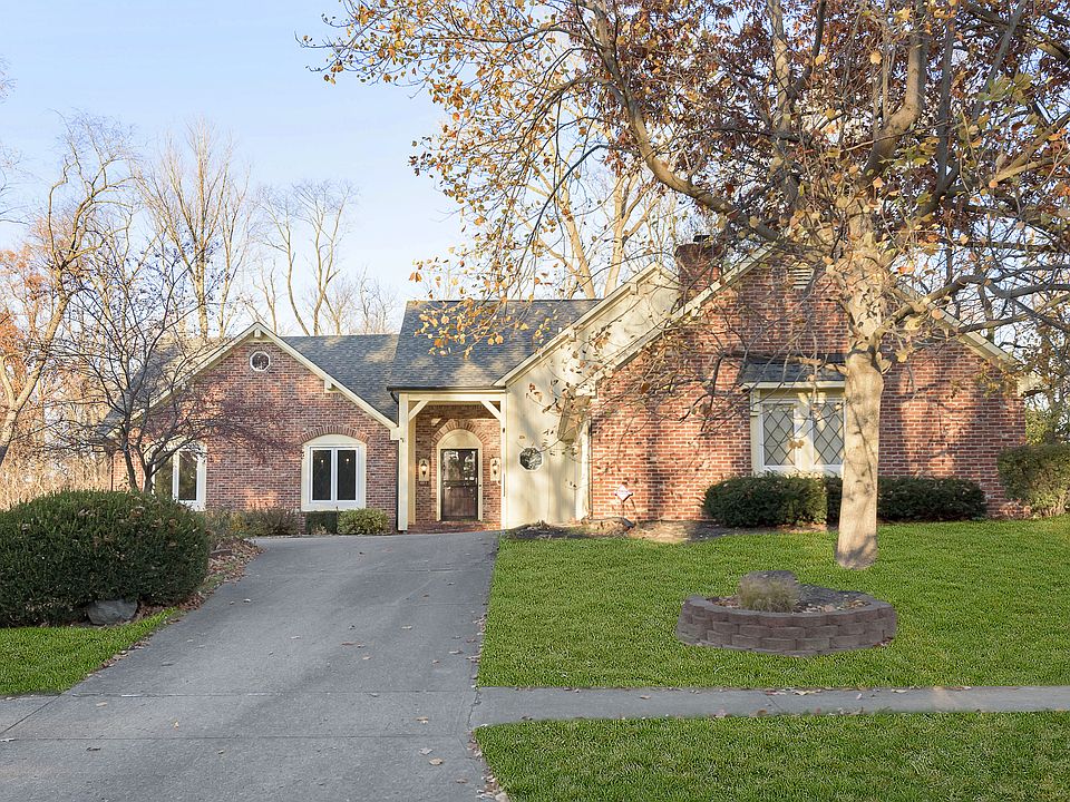 1st image of 717 Saint James Pl