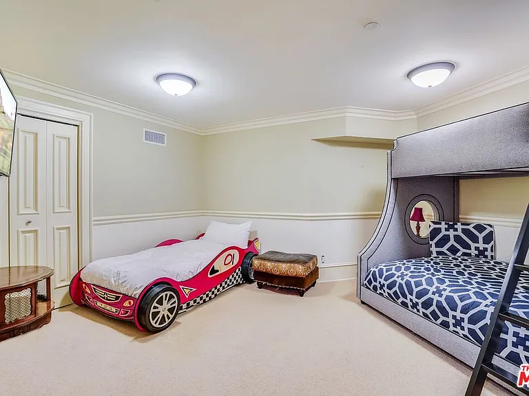6277 Sea Star Dr — Photo 49