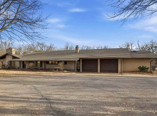 1916 Rose Ln, Ponca City, OK 74604