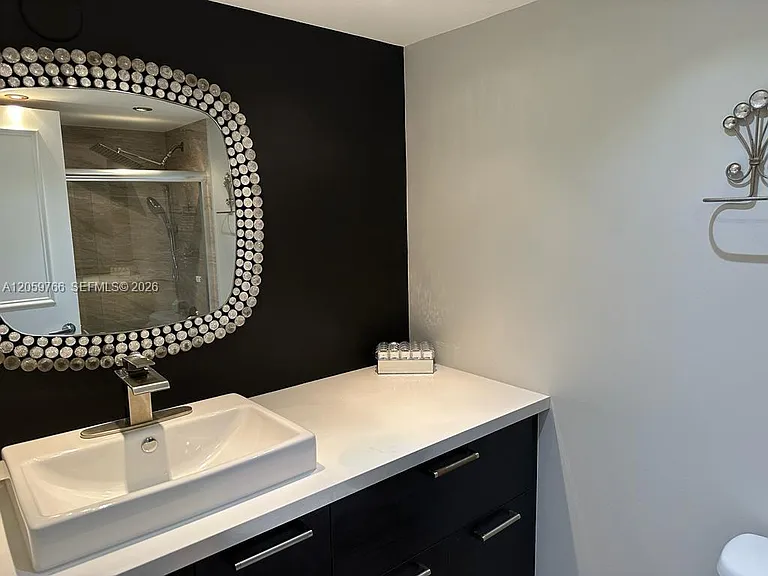 22605 SW 66th Ave #310 — Photo 11