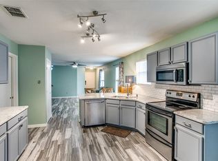 6753 Meadow Way Ln, Fort Worth, TX 76179